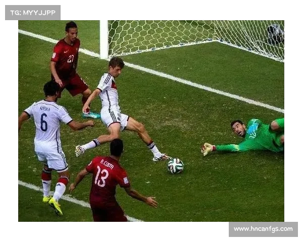 德甲球队防线解析:坚固防守如何成为冠军之路的关键因素 德甲球队防线解析:坚固防守如何成为冠军之路的关键因素