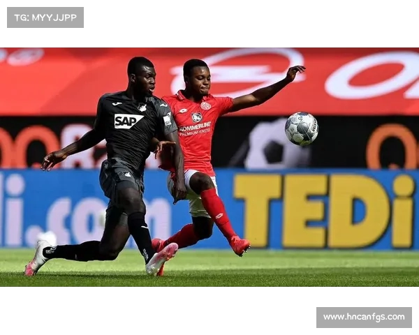 德甲球队防线解析:坚固防守如何成为冠军之路的关键因素 德甲球队防线解析:坚固防守如何成为冠军之路的关键因素